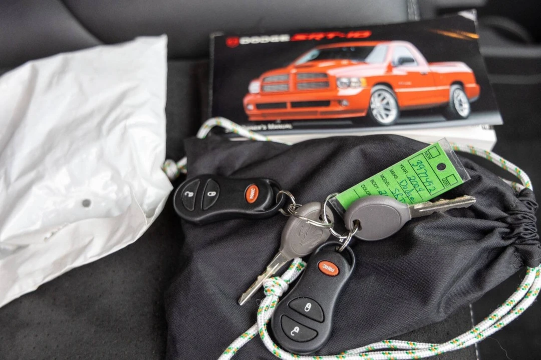 2004 Dodge Ram SRT-10 3rd Gen - Image 16 of 19