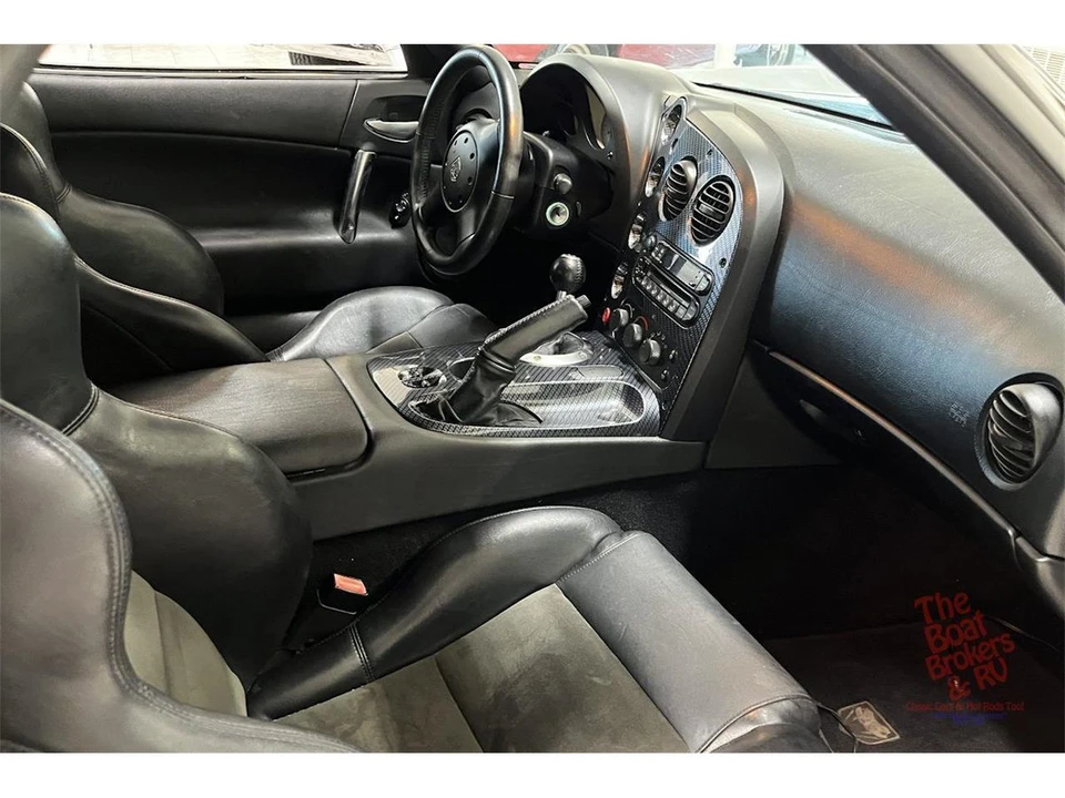 2004 Dodge Viper 3rd Gen - Image 11 of 13