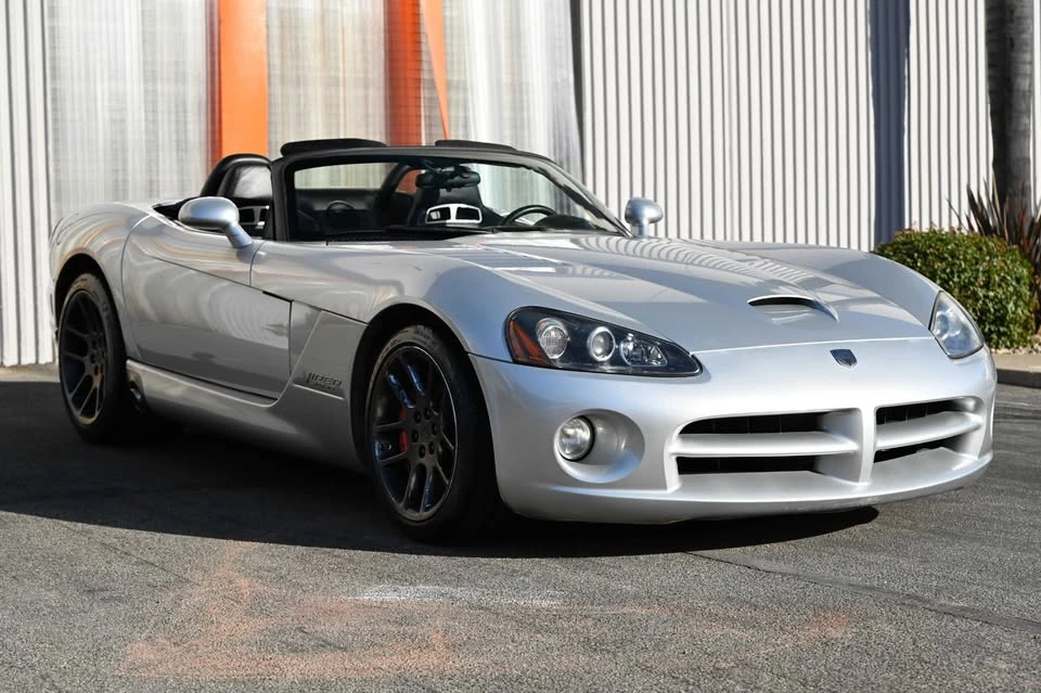 2004 Dodge Viper 3rd Gen - Image 2 of 18