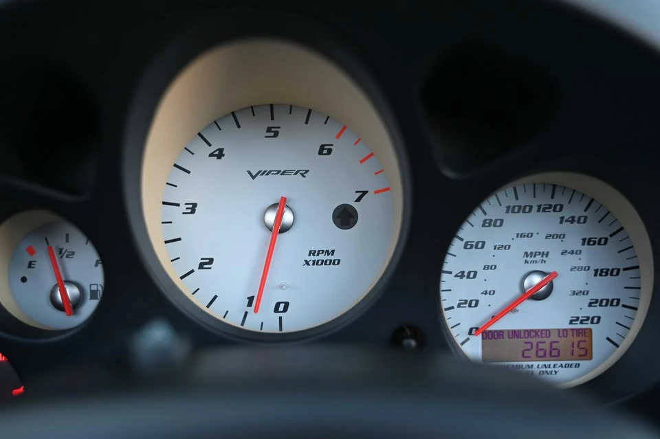 2004 Dodge Viper 3rd Gen - Image 9 of 18
