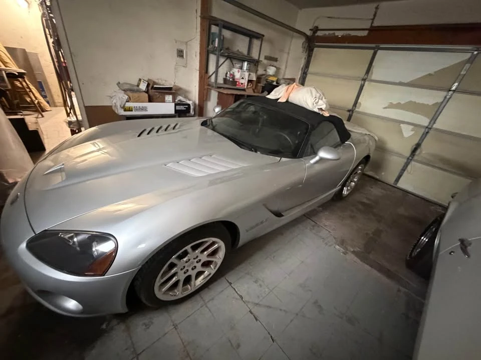 2004 Dodge Viper 3rd Gen - Image 2 of 2