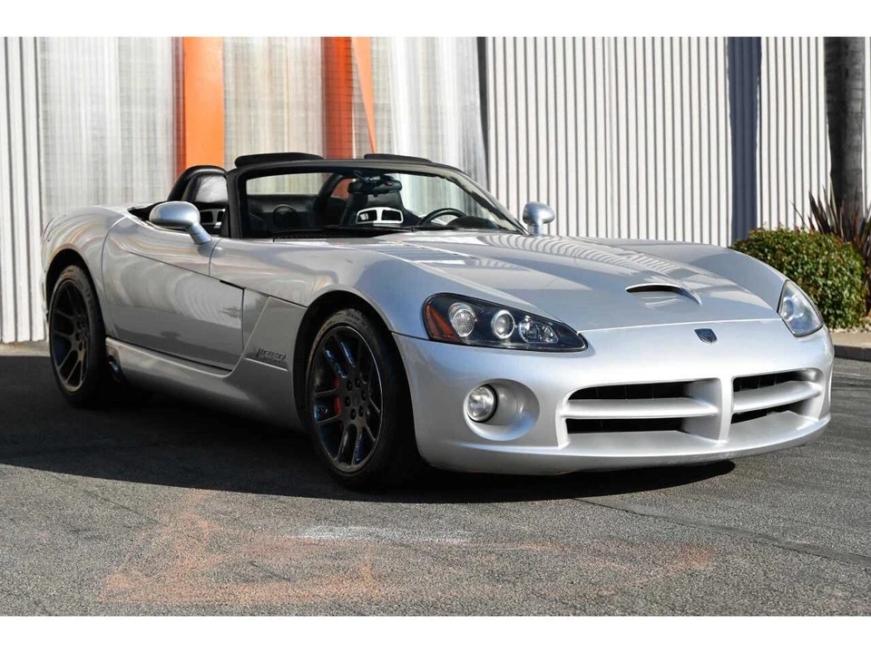 2004 Dodge Viper 3rd Gen - Image 3 of 19