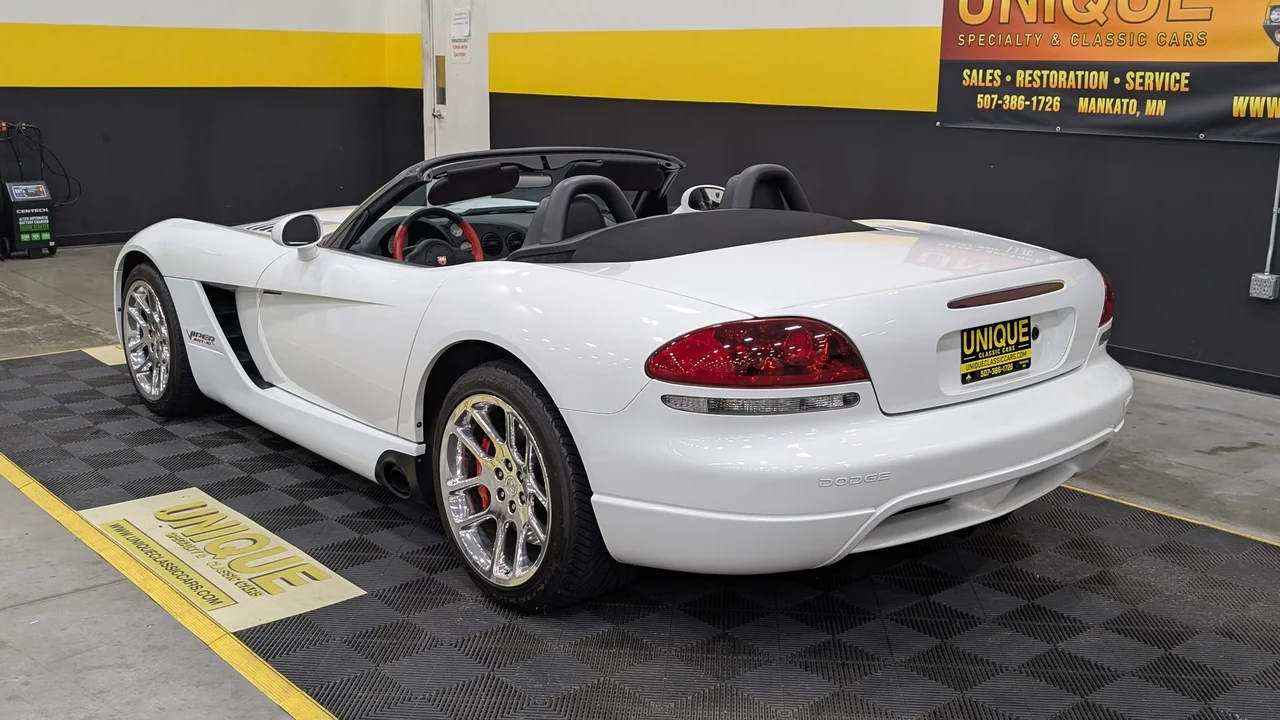 2004 Dodge Viper 3rd Gen - Image 4 of 9