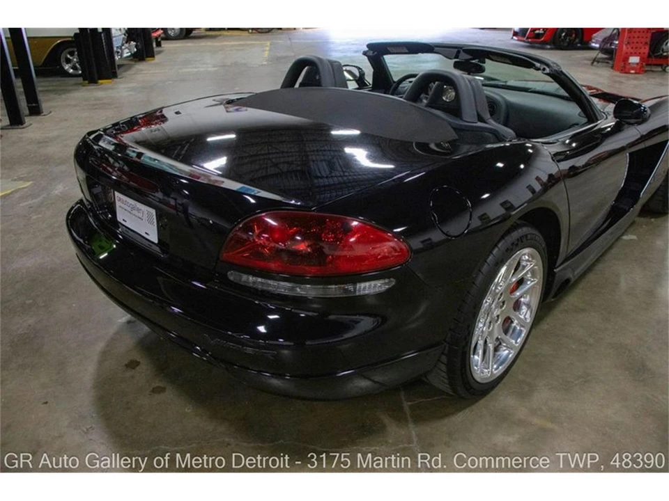 2004 Dodge Viper 3rd Gen - Image 16 of 31