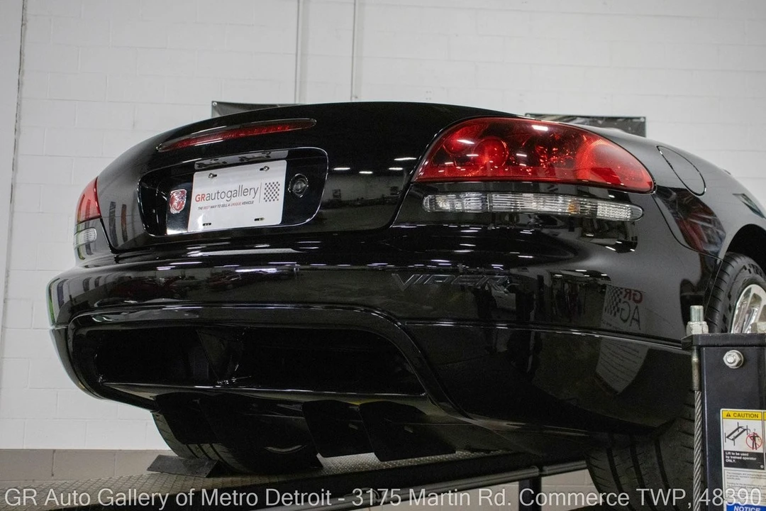 2004 Dodge Viper 3rd Gen - Image 30 of 31