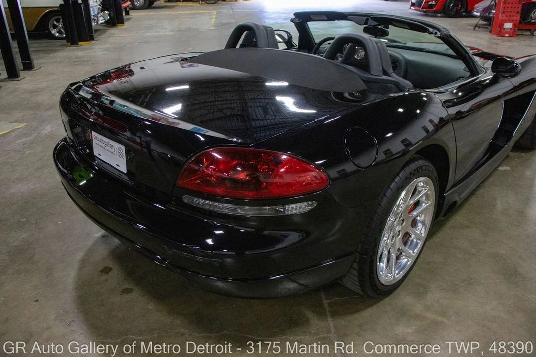 2004 Dodge Viper 3rd Gen - Image 4 of 31