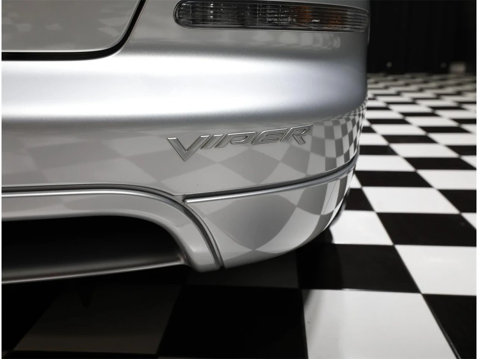 2004 Dodge Viper 3rd Gen - Image 29 of 31