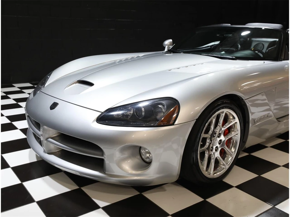 2004 Dodge Viper 3rd Gen - Image 13 of 31