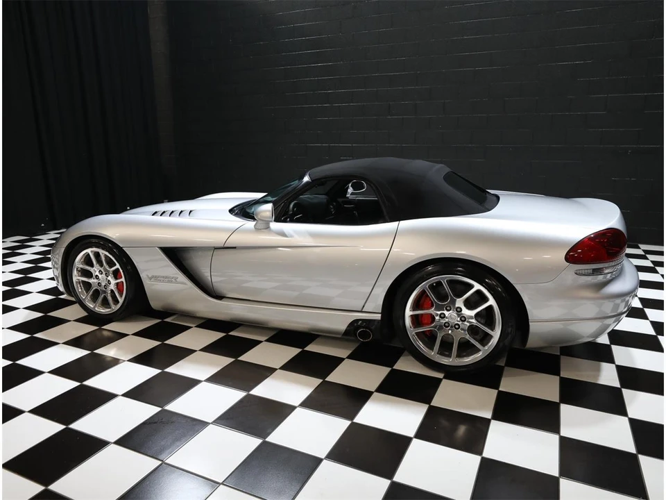 2004 Dodge Viper 3rd Gen - Image 6 of 31
