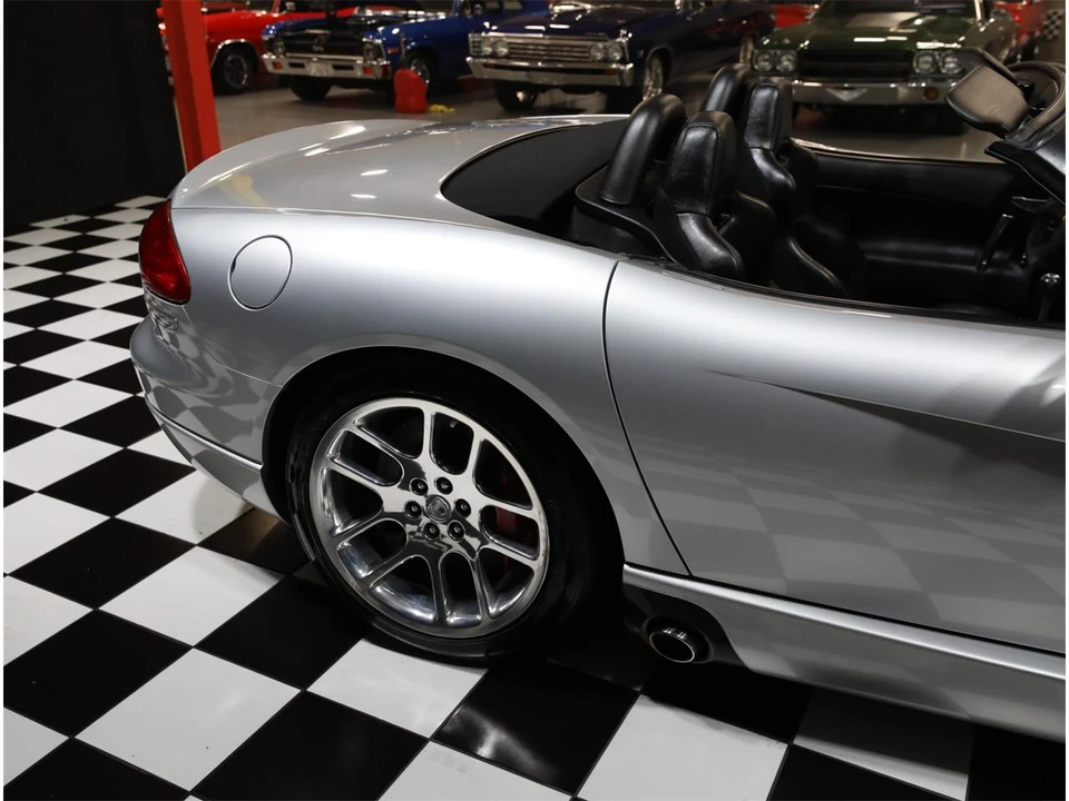 2004 Dodge Viper 3rd Gen - Image 26 of 31