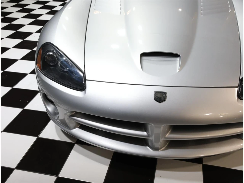 2004 Dodge Viper 3rd Gen - Image 19 of 31