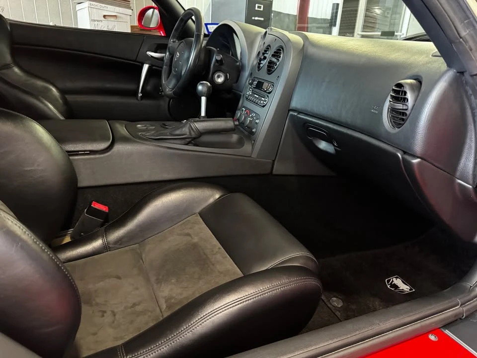 2004 Dodge Viper 3rd Gen - Image 16 of 20