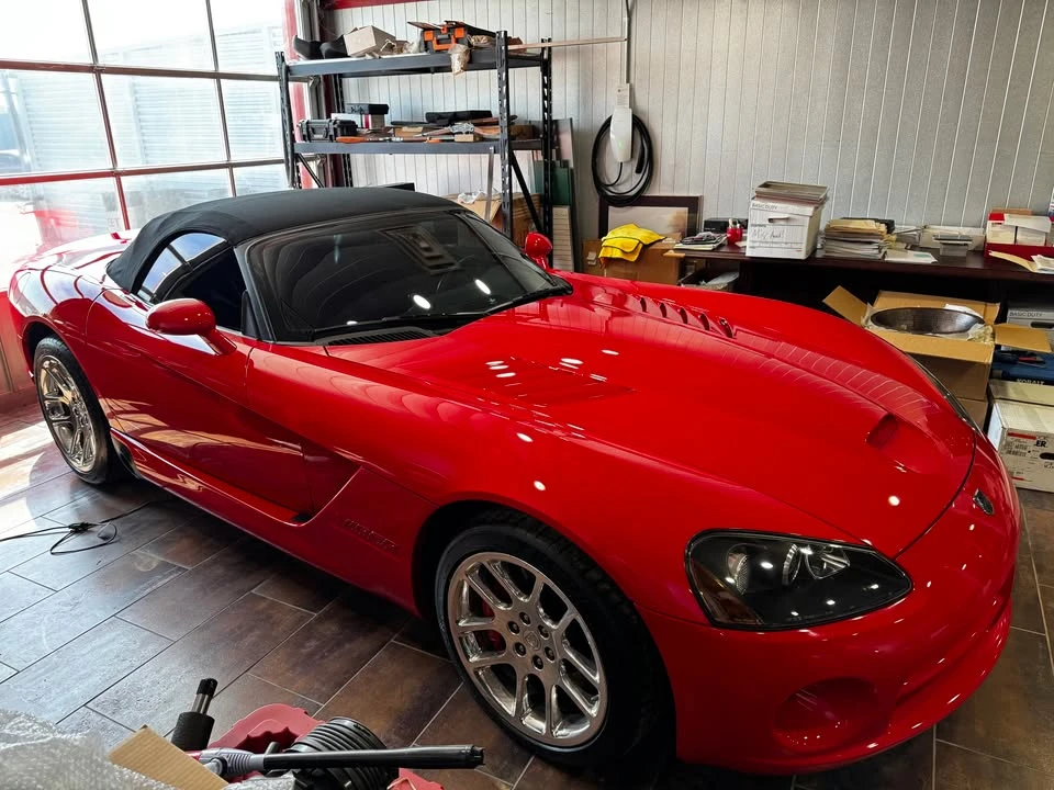 2004 Dodge Viper 3rd Gen - Image 2 of 20