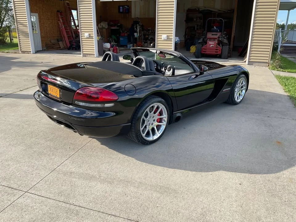 2004 Dodge Viper 3rd Gen - Image 3 of 12