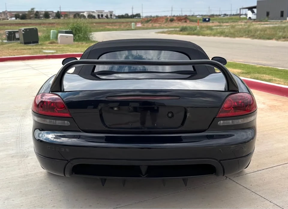 2004 Dodge Viper 3rd Gen - Image 3 of 15