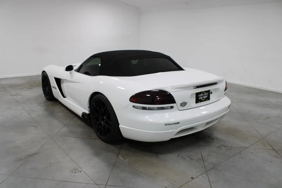 2004 Dodge Viper 3rd Gen - Image 3 of 15