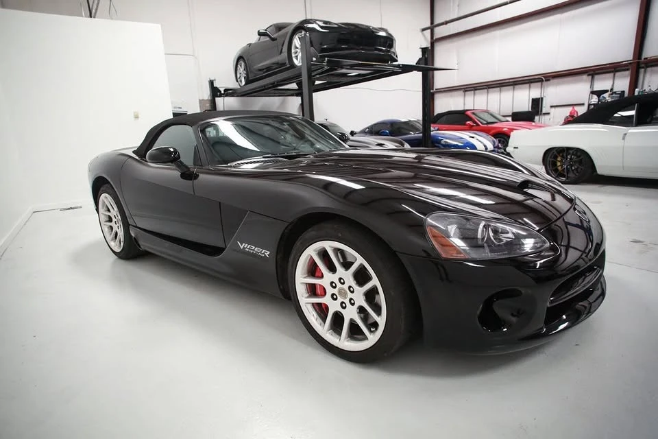 2004 Dodge Viper 3rd Gen - Image 7 of 19