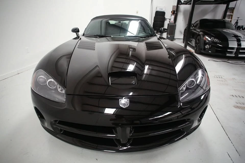 2004 Dodge Viper 3rd Gen - Image 2 of 19