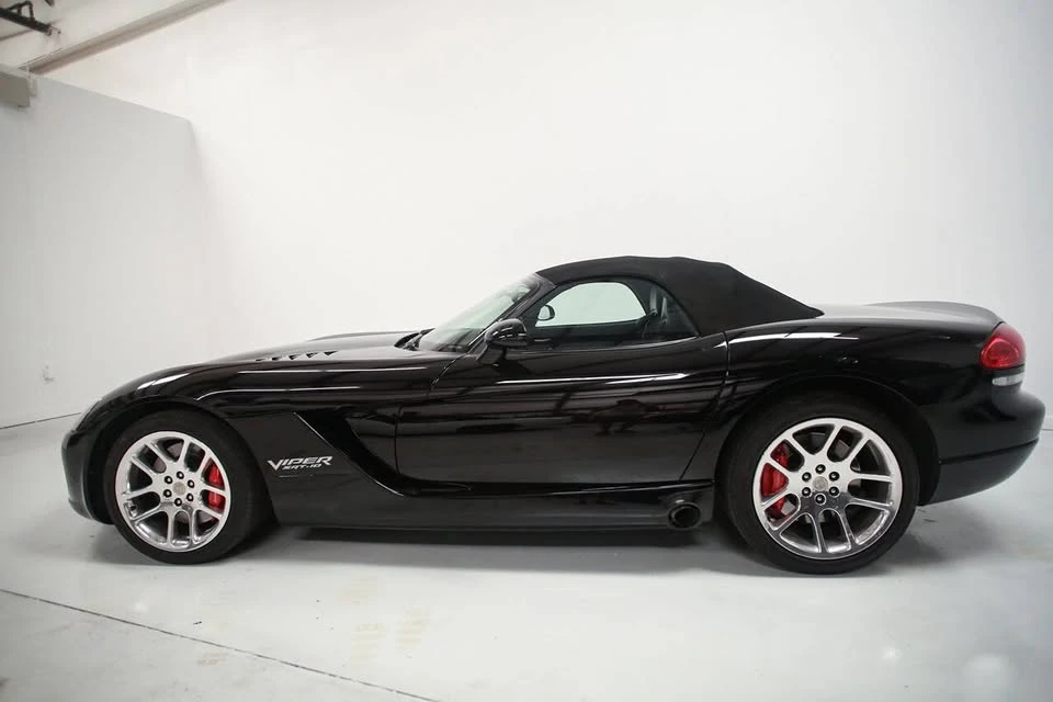 2004 Dodge Viper 3rd Gen - Image 3 of 19