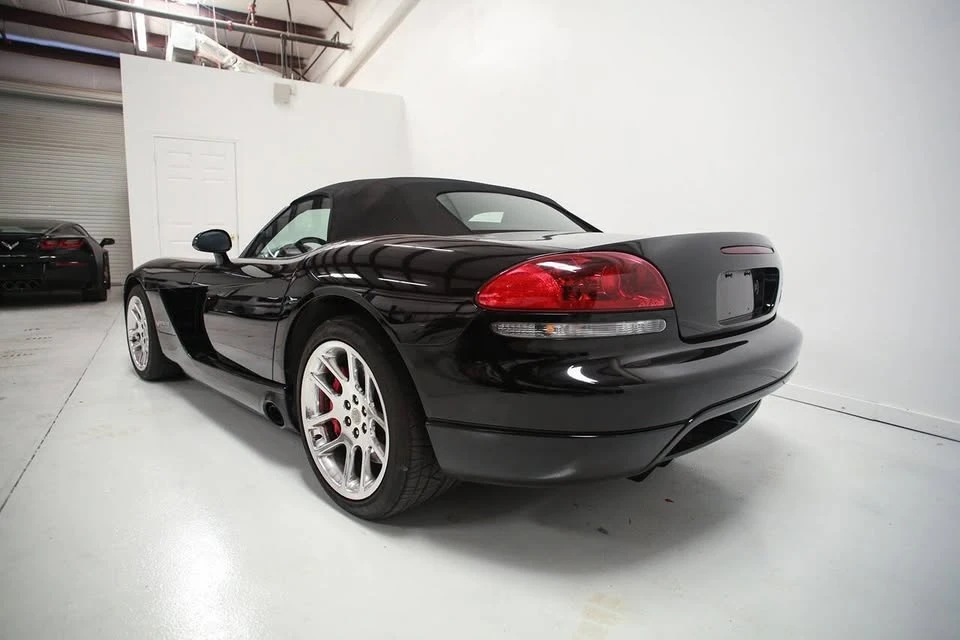 2004 Dodge Viper 3rd Gen - Image 4 of 19