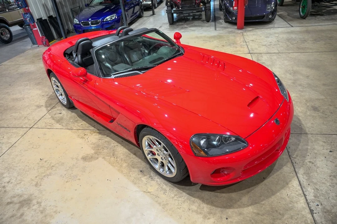 2004 Dodge Viper 3rd Gen - Image 14 of 31