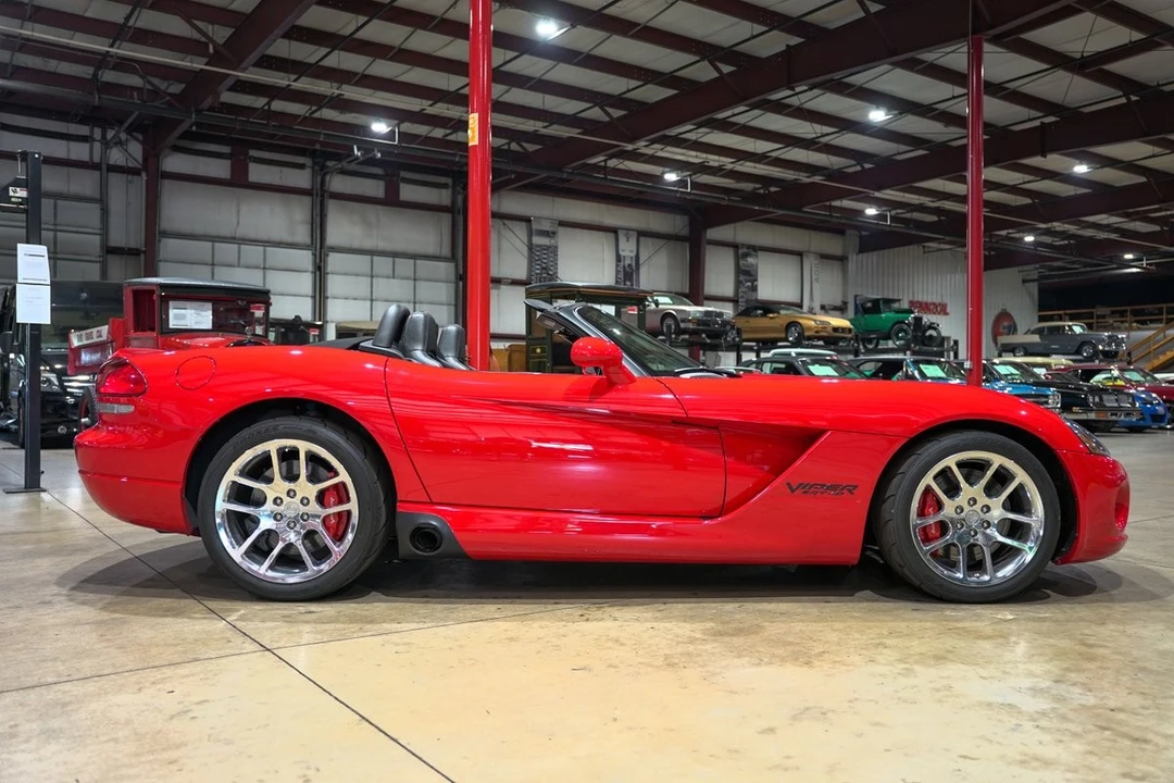 2004 Dodge Viper 3rd Gen - Image 10 of 31