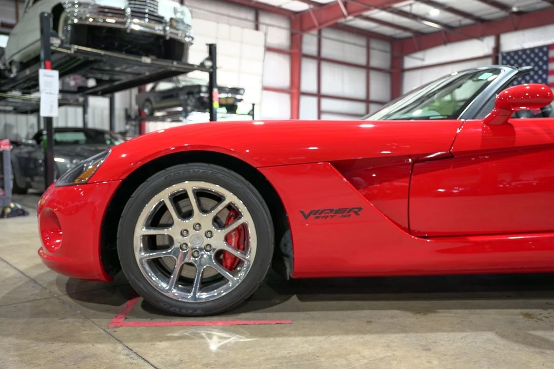 2004 Dodge Viper 3rd Gen - Image 3 of 31