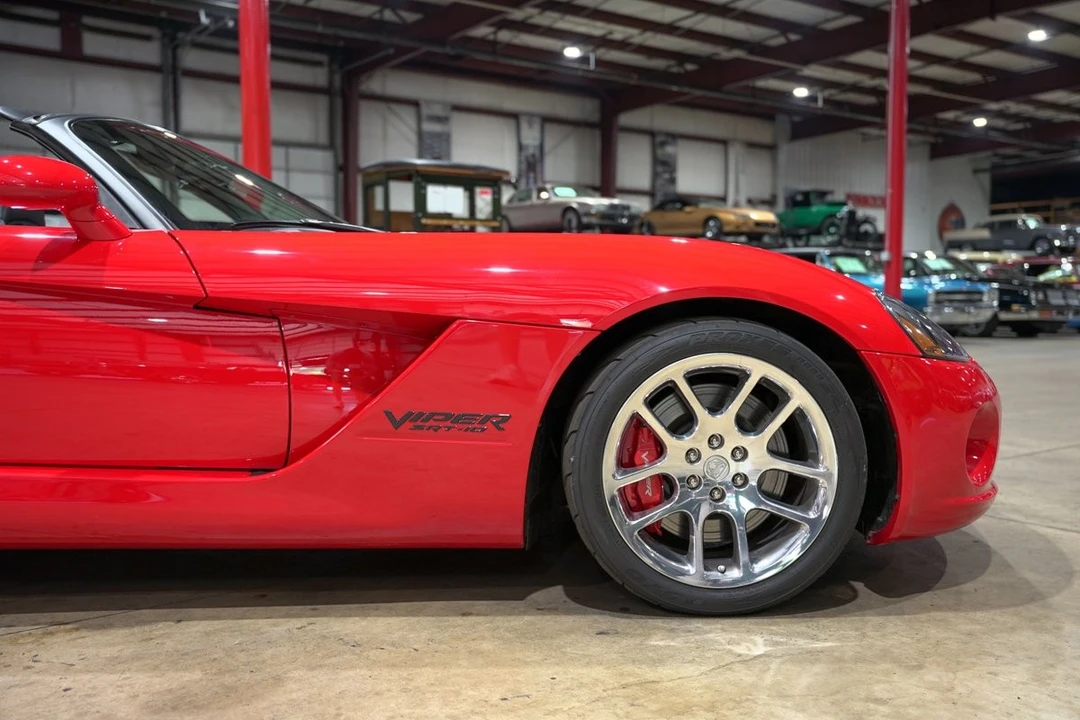 2004 Dodge Viper 3rd Gen - Image 11 of 31