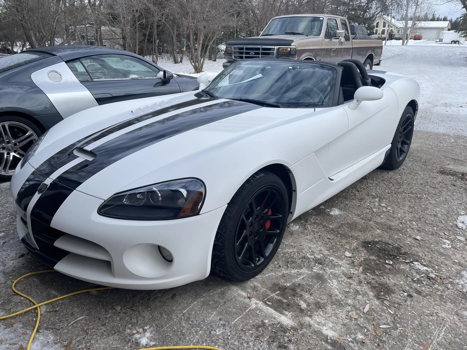 2004 Dodge Viper 3rd Gen - Image 9 of 31