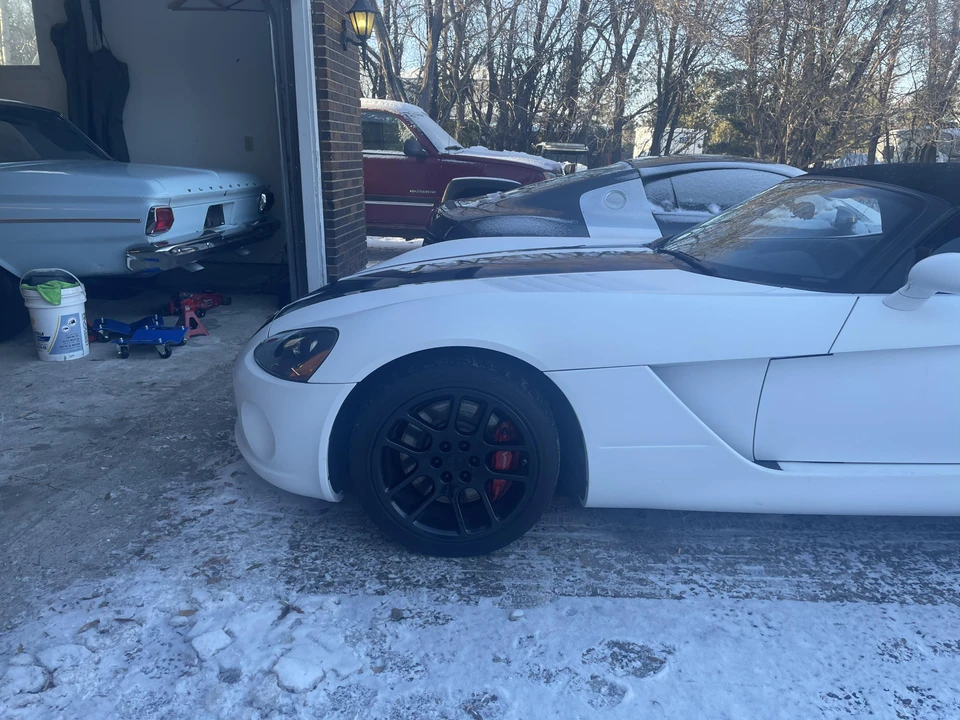 2004 Dodge Viper 3rd Gen - Image 22 of 31