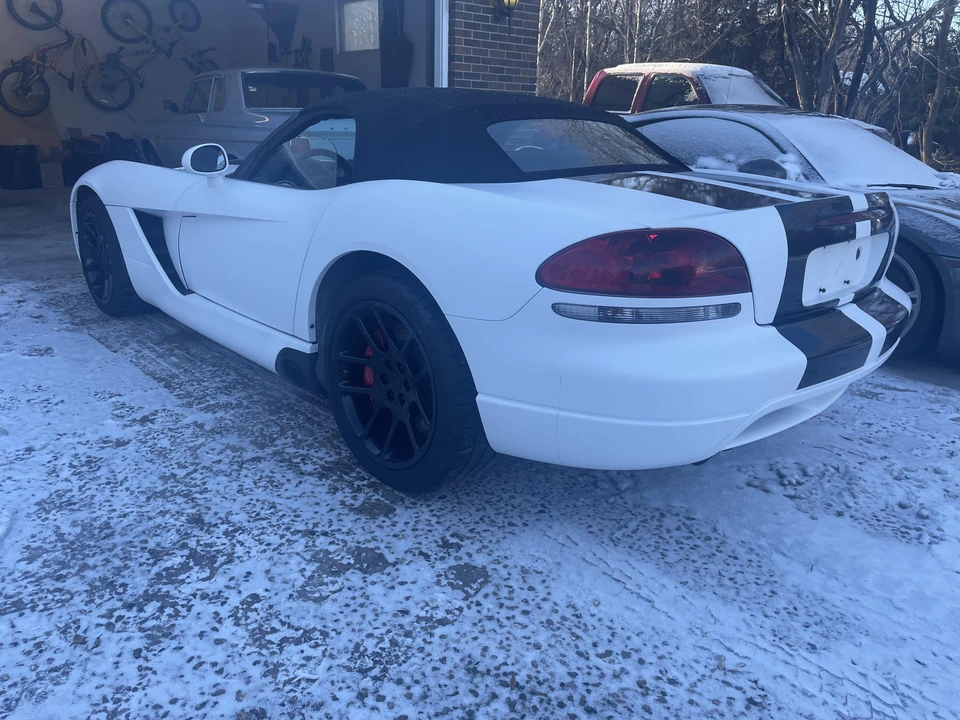 2004 Dodge Viper 3rd Gen - Image 14 of 31
