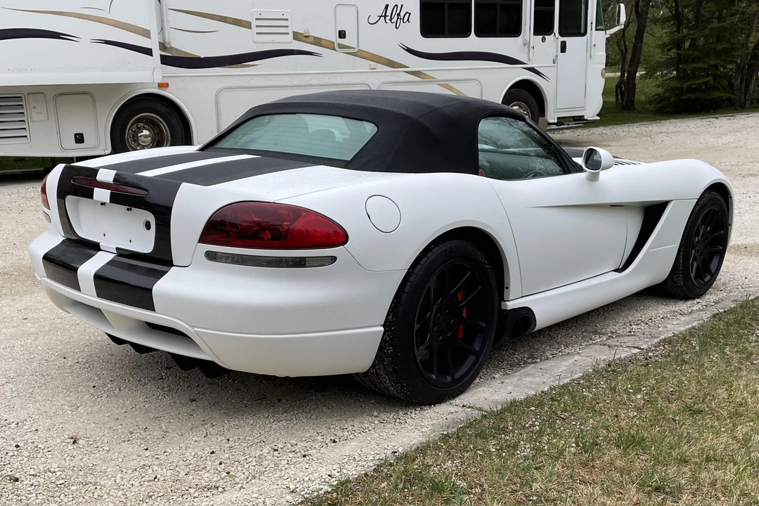 2004 Dodge Viper 3rd Gen - Image 4 of 31