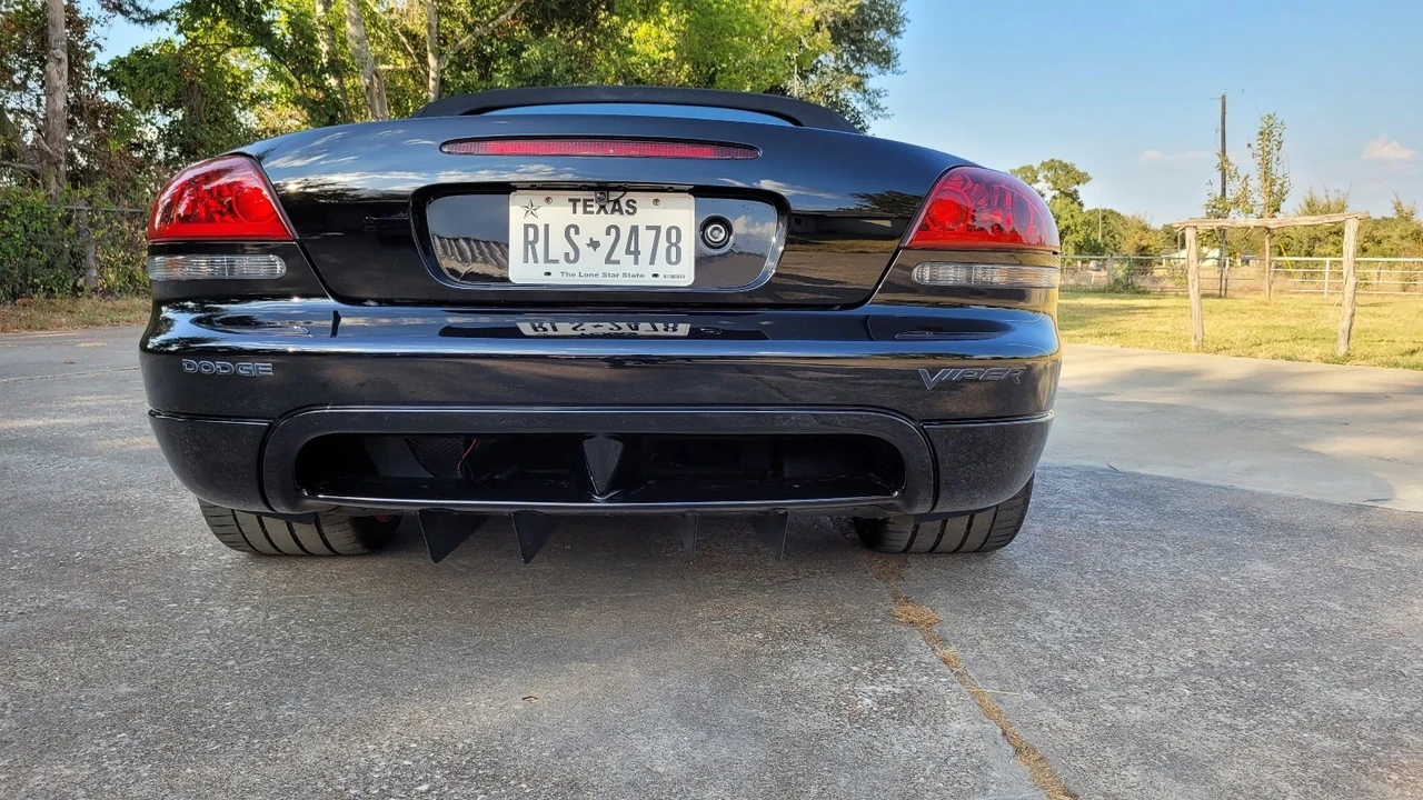 2004 Dodge Viper 3rd Gen - Image 2 of 21