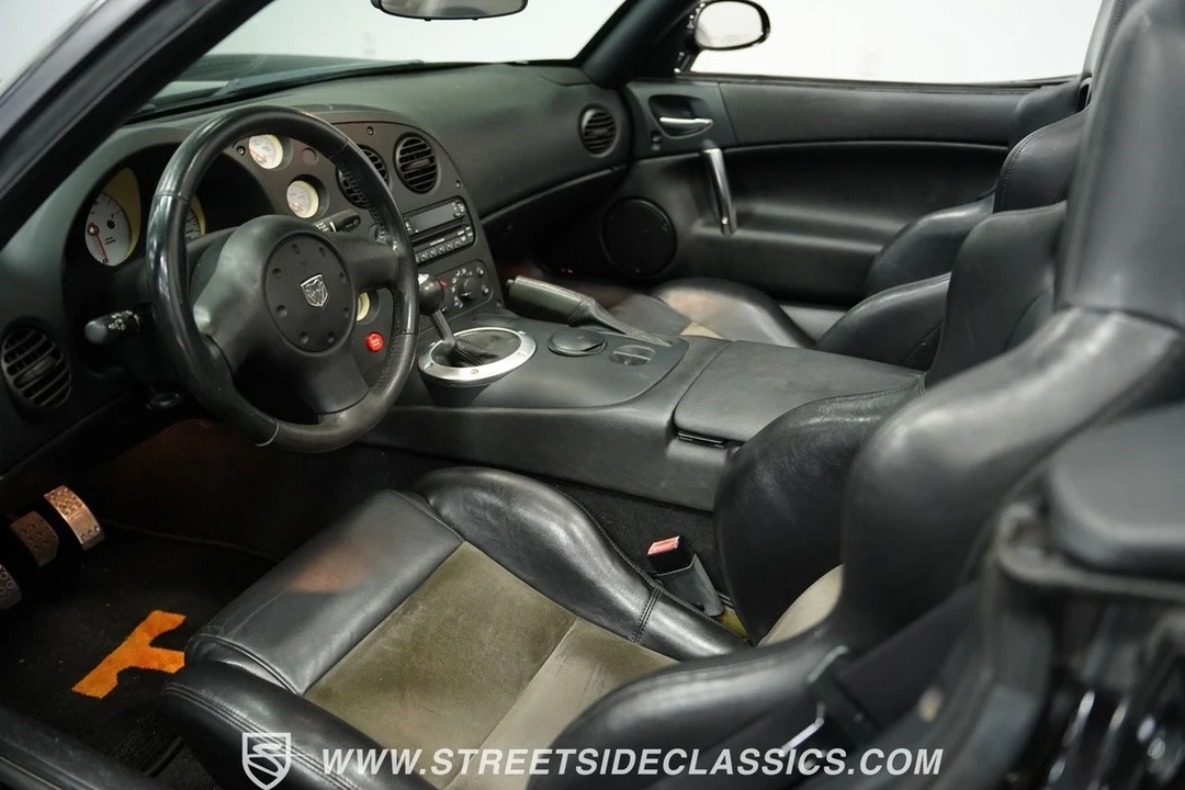 2004 Dodge Viper 3rd Gen - Image 5 of 12
