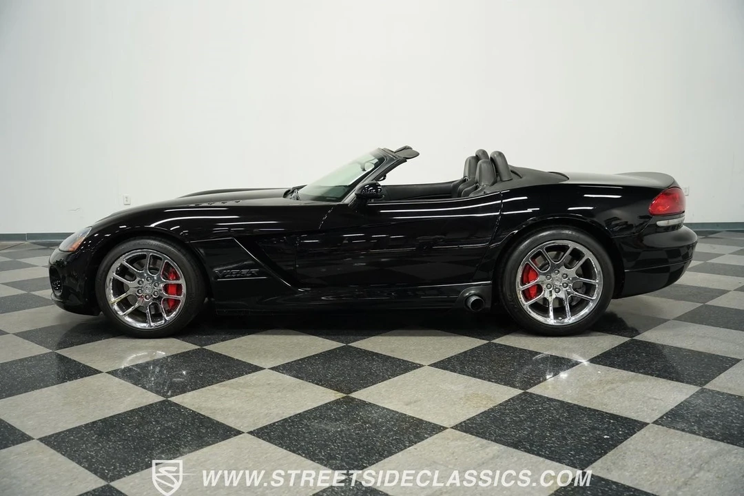 2004 Dodge Viper 3rd Gen - Image 3 of 12