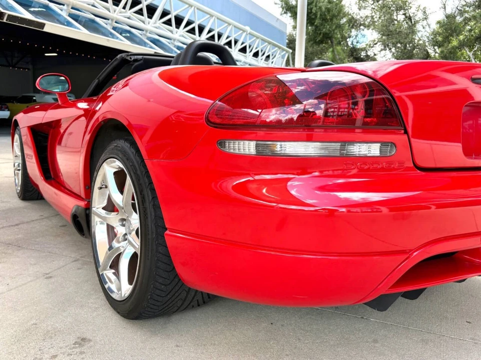 2004 Dodge Viper 3rd Gen - Image 14 of 21
