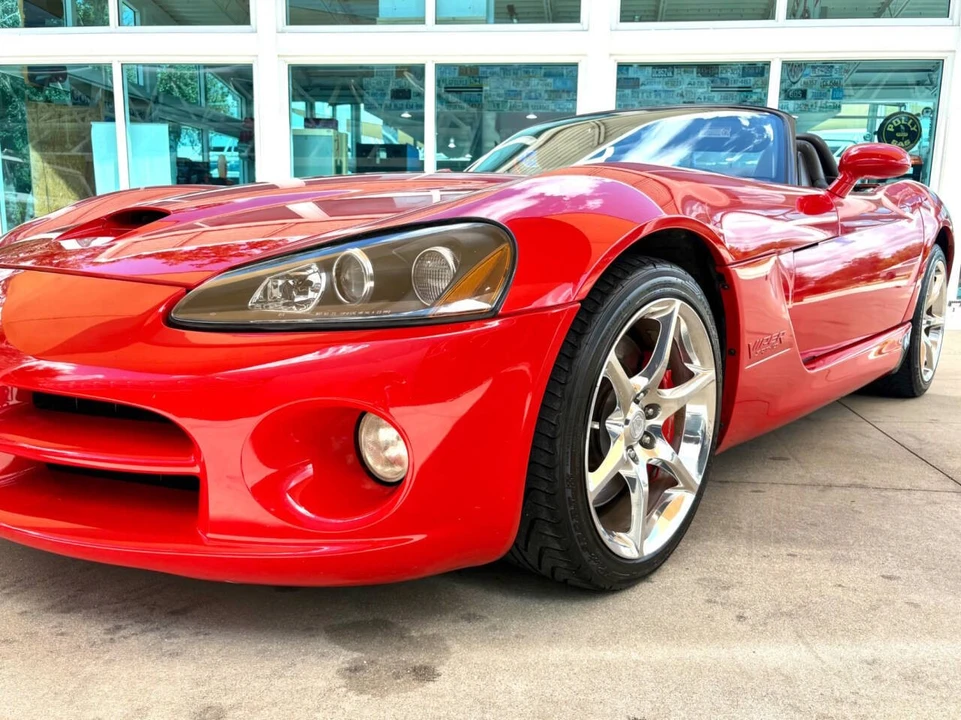 2004 Dodge Viper 3rd Gen - Image 11 of 31
