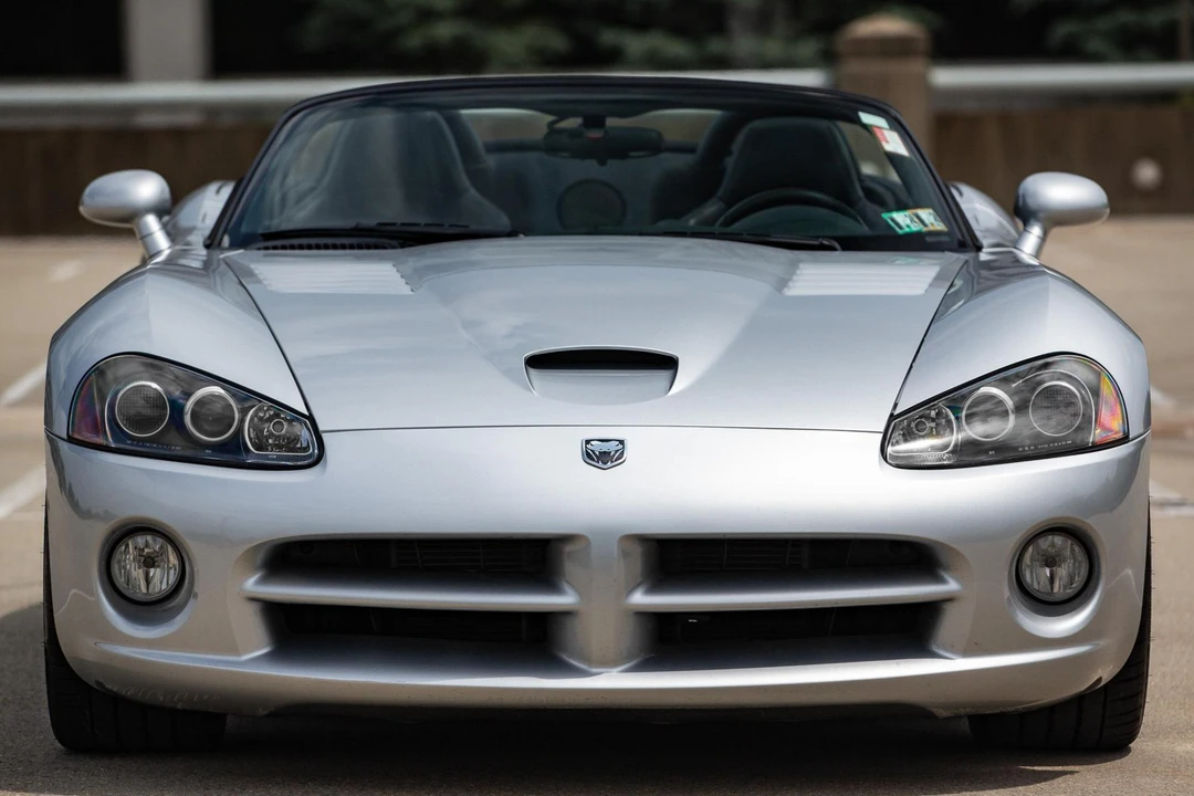 2004 Dodge Viper 3rd Gen - Image 2 of 31