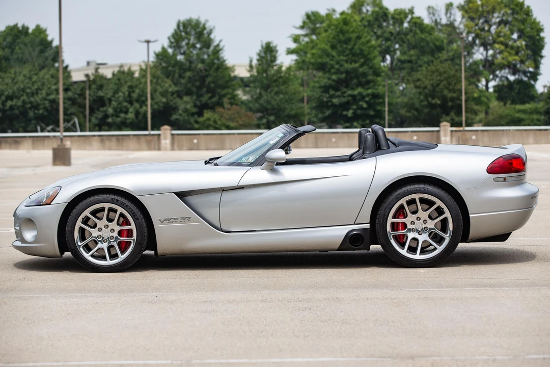 2004 Dodge Viper 3rd Gen - Image 3 of 31