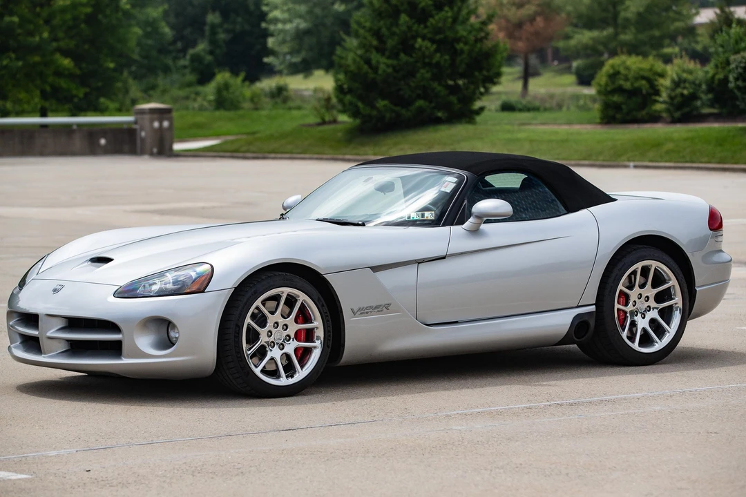 2004 Dodge Viper 3rd Gen - Image 18 of 31
