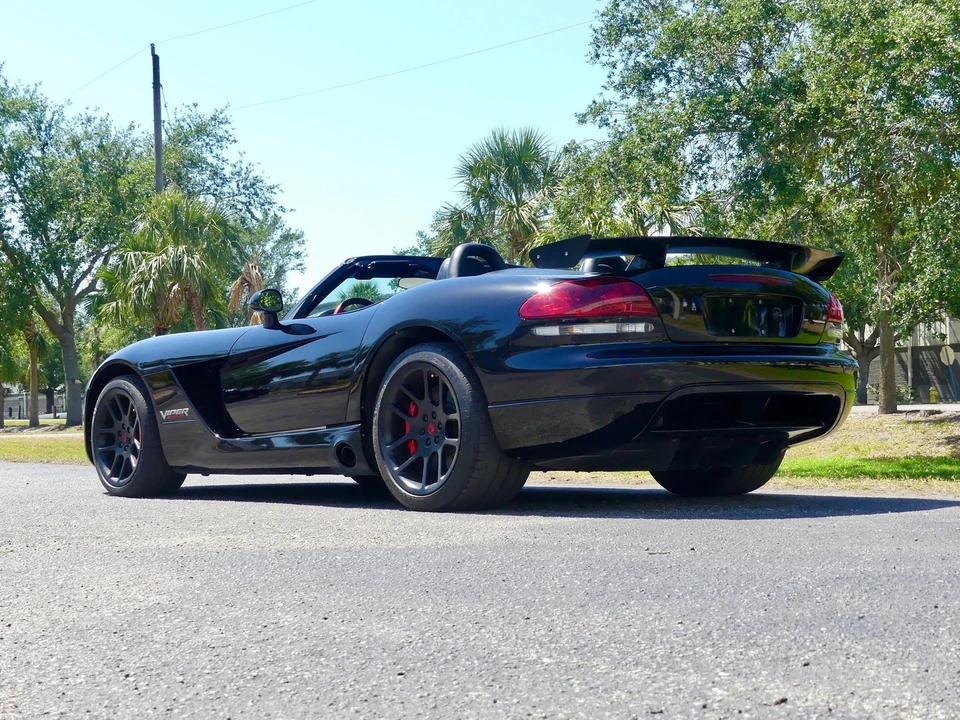2004 Dodge Viper 3rd Gen - Image 15 of 21