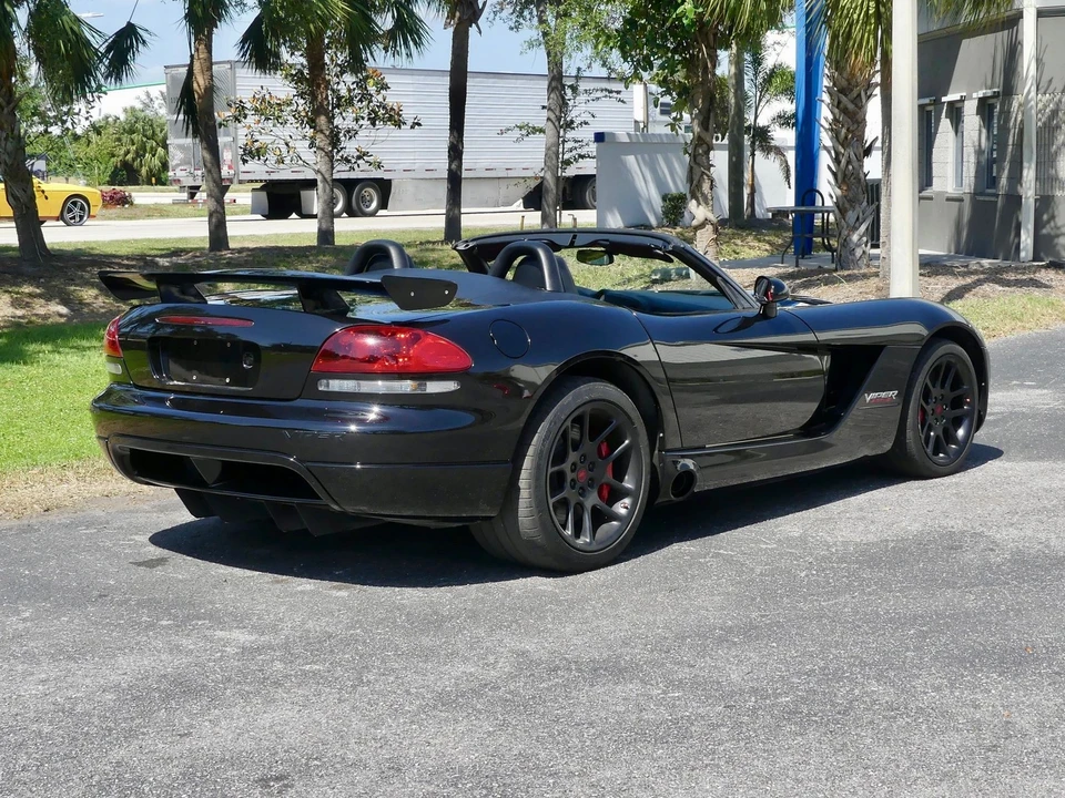 2004 Dodge Viper 3rd Gen - Image 19 of 21