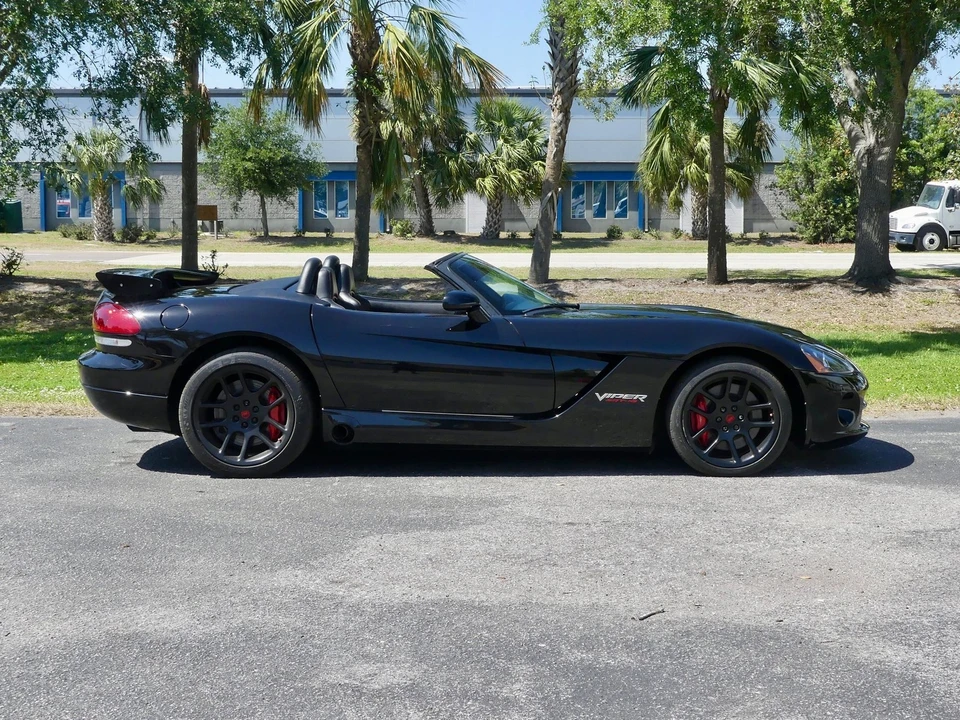 2004 Dodge Viper 3rd Gen - Image 3 of 21