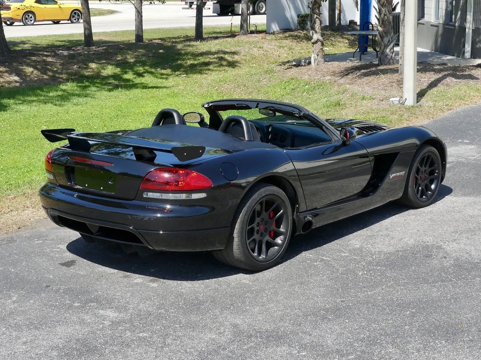 2004 Dodge Viper 3rd Gen - Image 20 of 21