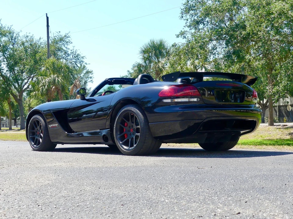 2004 Dodge Viper 3rd Gen - Image 15 of 21