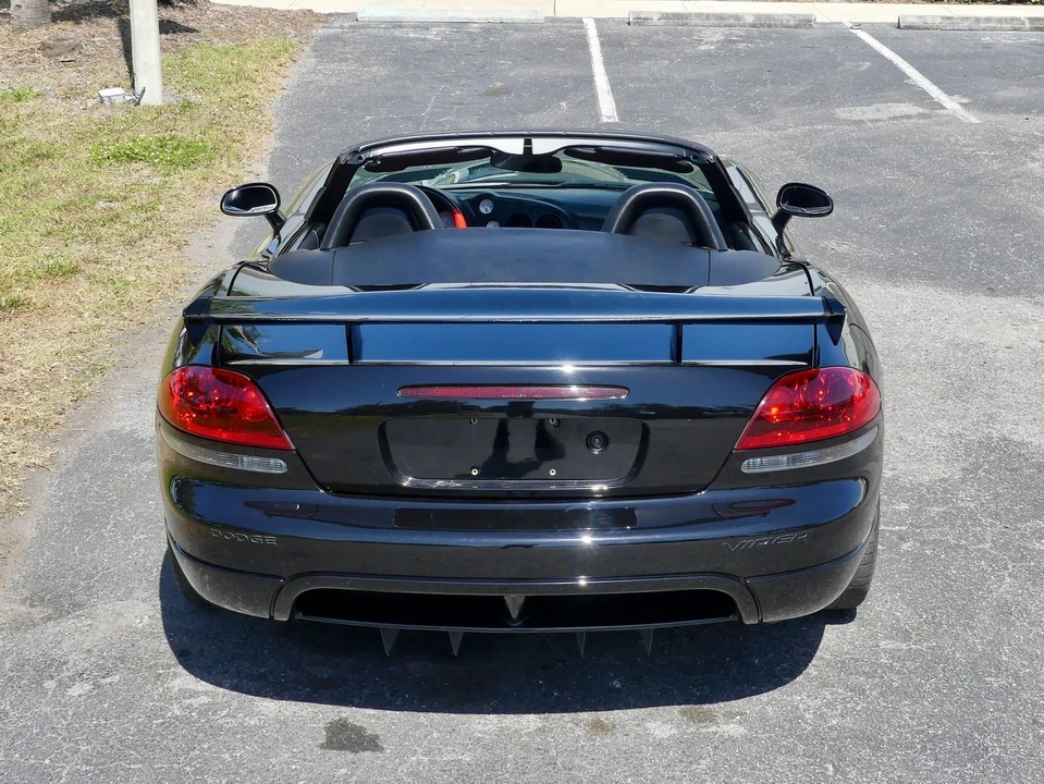 2004 Dodge Viper 3rd Gen - Image 17 of 21