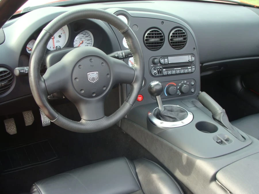 2004 Dodge Viper 3rd Gen - Image 4 of 10