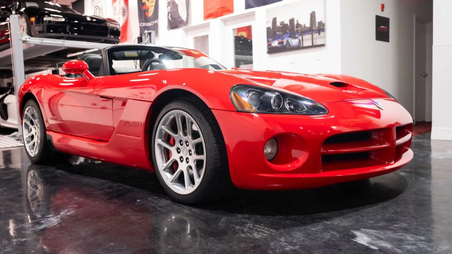 2004 Dodge Viper 3rd Gen - Image 9 of 31