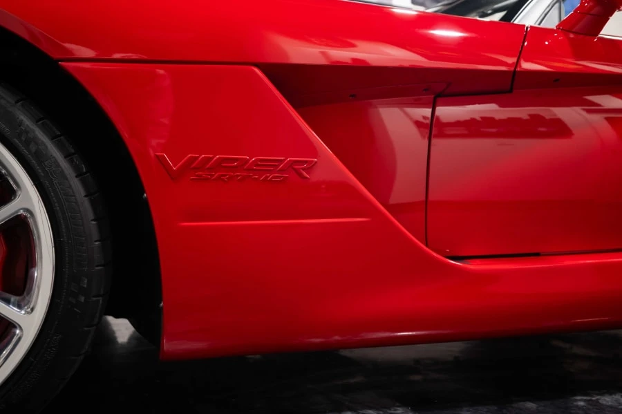 2004 Dodge Viper 3rd Gen - Image 16 of 31