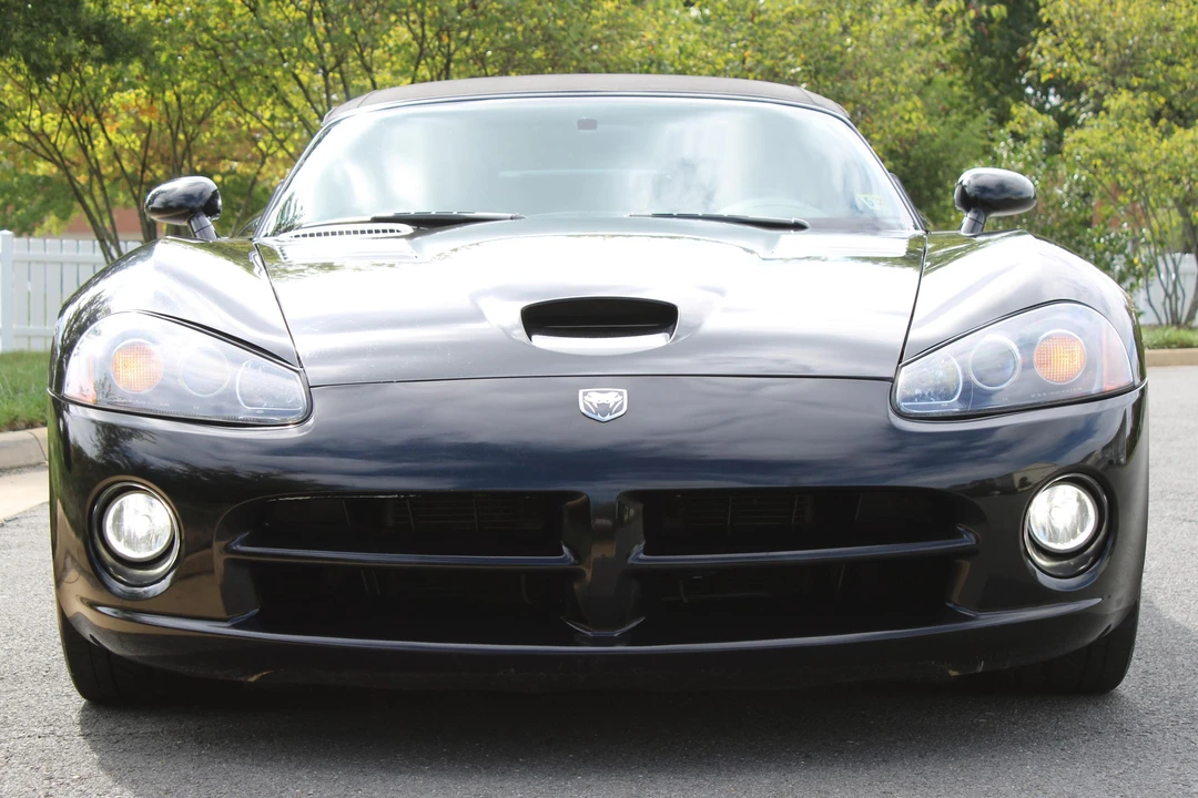 2004 Dodge Viper 3rd Gen - Image 2 of 5